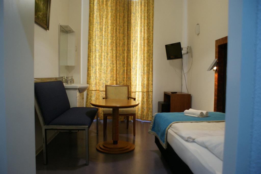 Hotel Garni Aaberna Berlino